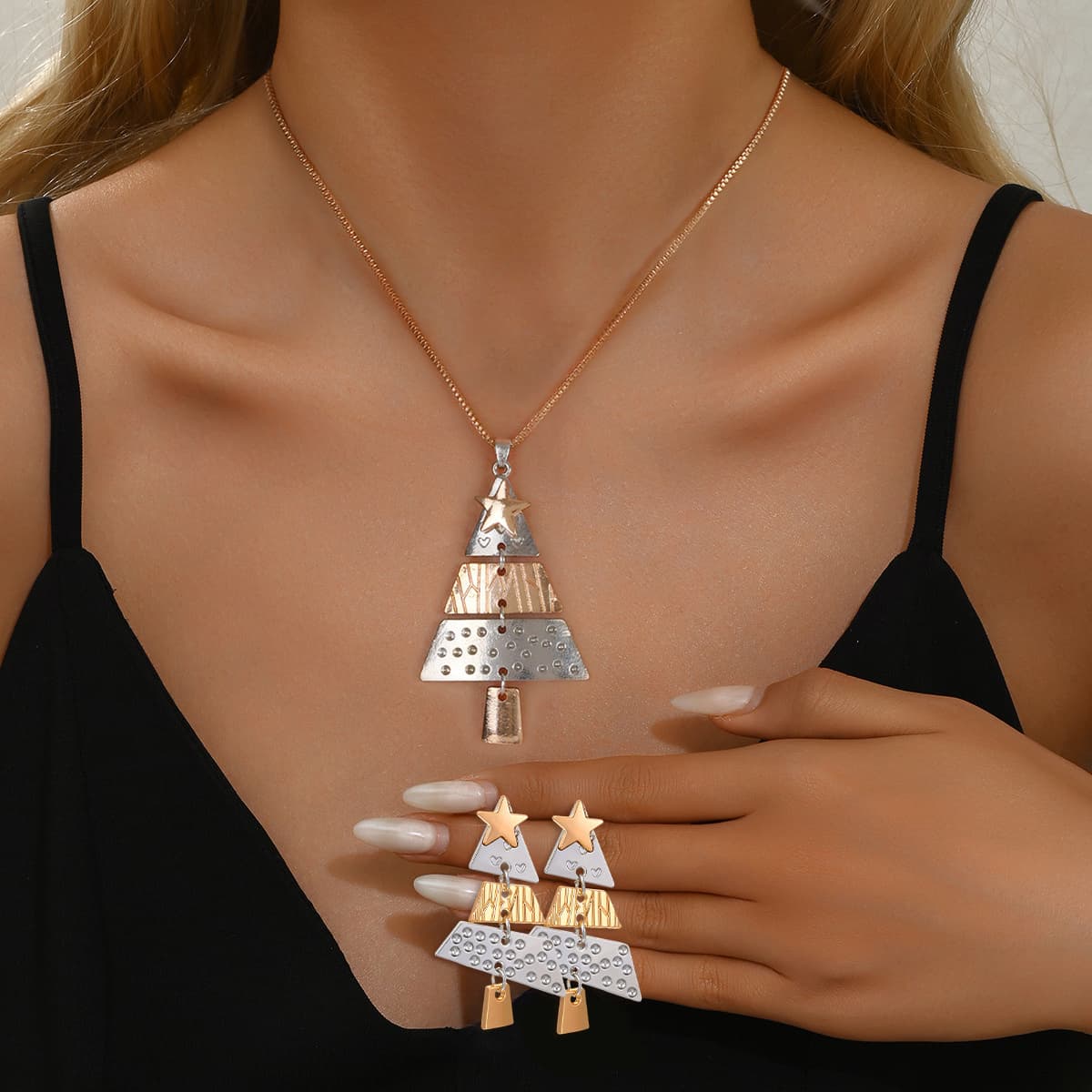 3pcs Christmas Necklaces Earring Set For Women, Elegant Tree Long Pendant Earring Set, Ideal Festive Accessory & New Year Jewelry Gift For Women Wife Girls Daughter