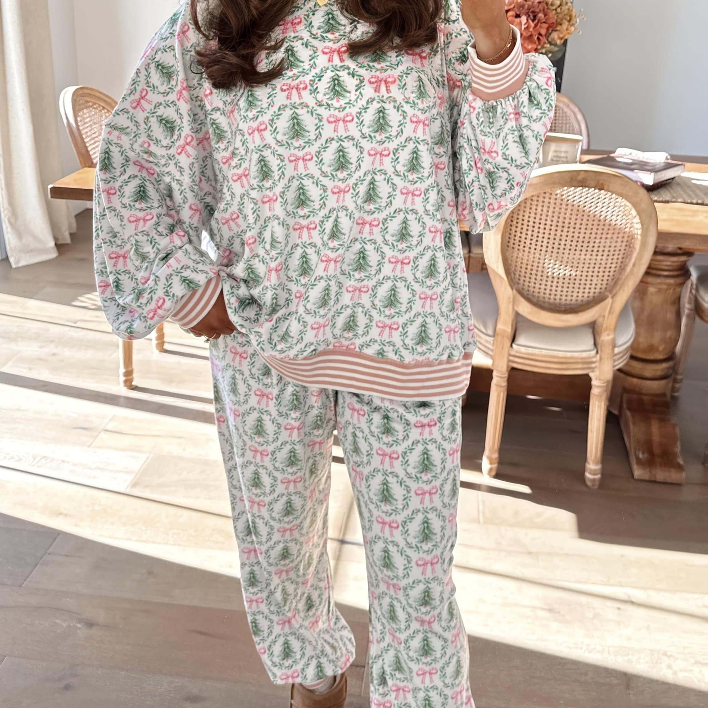 Ladies' Set Design, Featuring Long Sleeve Top And Jogger Pants, Comfortable Loungewear Suitable For Use